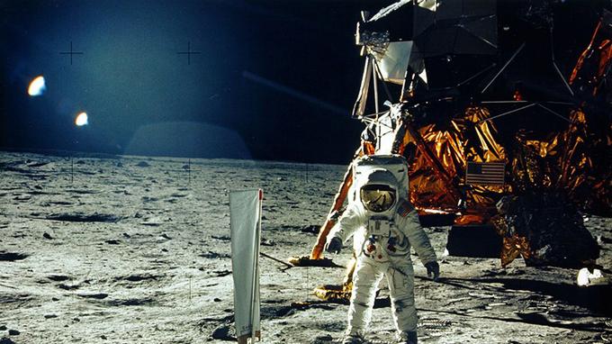 A-t-on vraiment marché sur la lune ? - Page 10 XVMa2ad4a12-9da7-11e9-a593-2920f9a29ac8-805x453