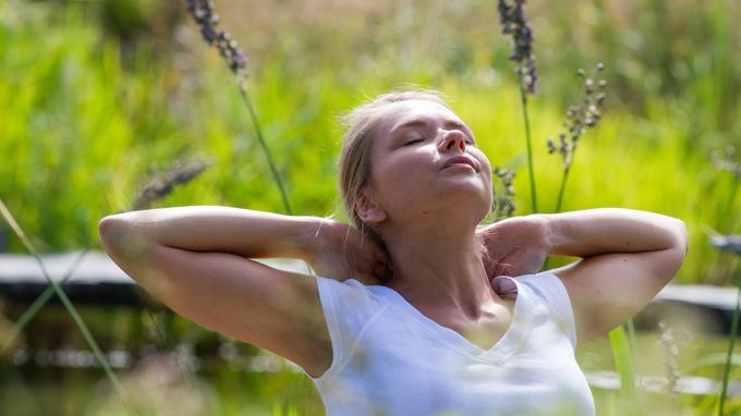 La relaxation, un outil simple pour neutraliser le stress