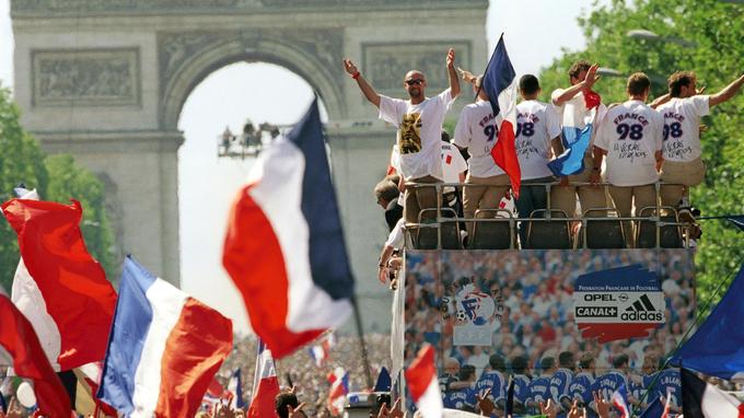 98 : secrets d’une victoire : les confidences des Bleus