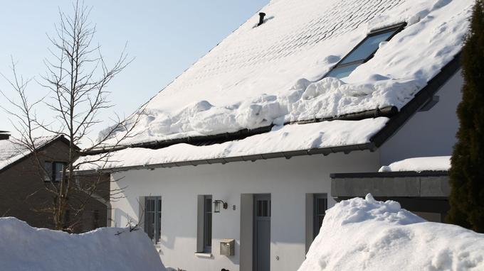 La copropriété doit déneiger la toiture de l’immeuble