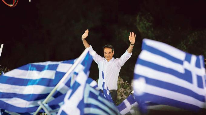 Retour &eacute;clatant de la droite en Gr&egrave;ce