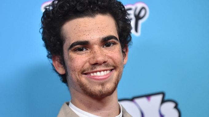 Films Et Séries Tv Avec Cameron Boyce Les causes de la mort de Cameron Boyce (Disney Channel) révélées
