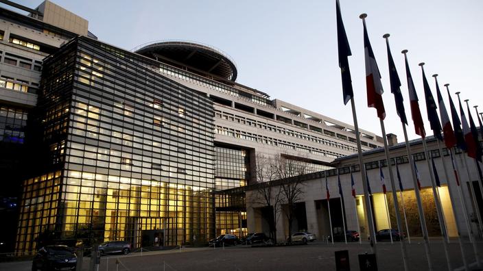 Les différents services de lâÃtat, dont lâAMF et la justice, ne parviennent plus à endiguer la vague dâactes illégaux.