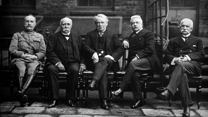 Jean Des Cars Versailles Ou Les Illusions De La Paix