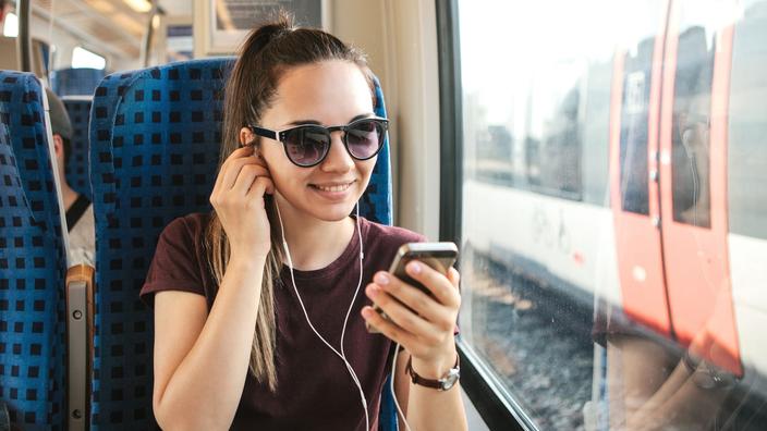 Les audiences du podcast Code Source surpassent les espérances du Parisien