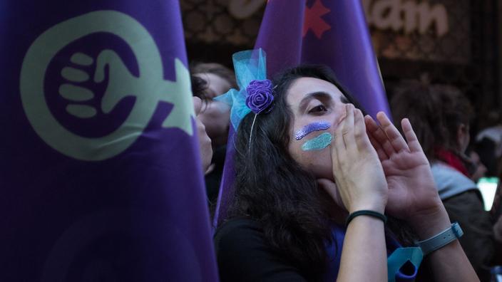 Turquie: Ces Femmes Qui Se Battent Contre La Violence Des Hommes