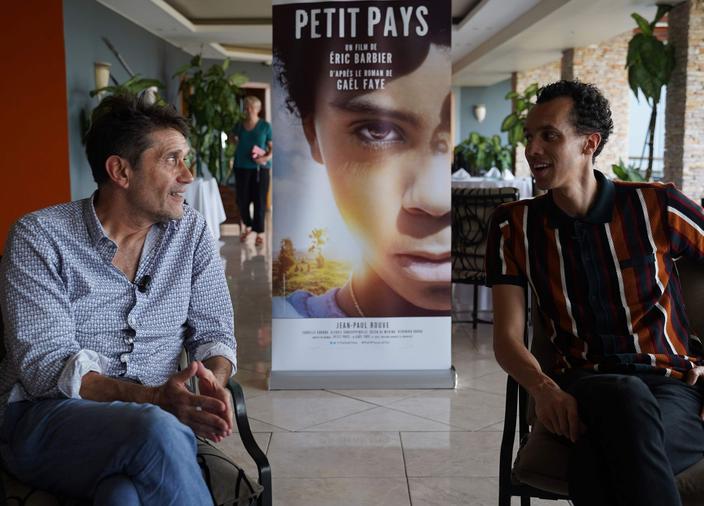 Gaël Faye dévoile le film tiré de son best-seller Petit pays au Rwanda