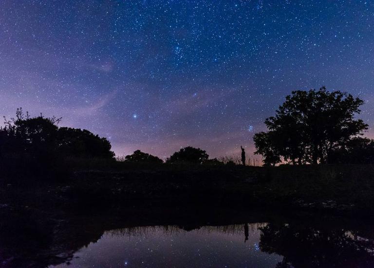 Le Triangle noir du Quercy désigne une zone du Parc naturel régional des Causses du Quercy épargnée par la pollution lumineuse.