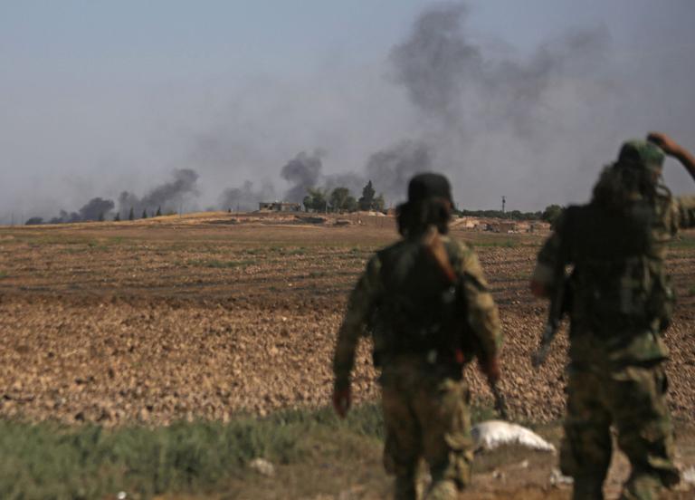 Les combats s’intensifient ces derniers jours autour d’Al Abyad, à la frontière turco-syrienne.