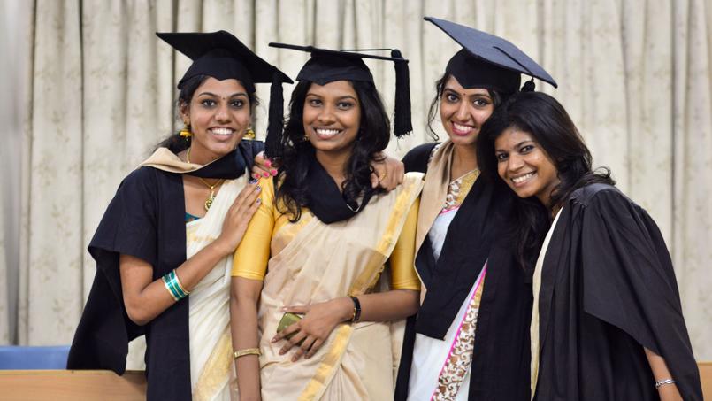 Lire article La France veut attirer 10.000 étudiants indiens par an en 2020