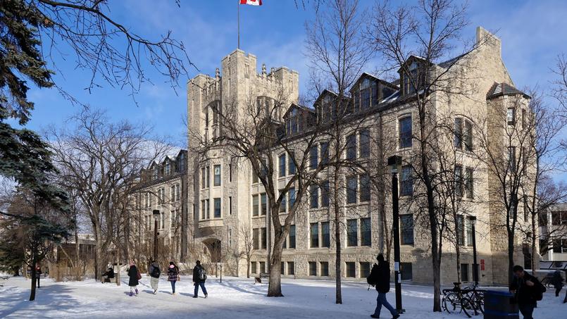 Lire article Étudier au Canada après le bac: ce qu’un étudiant étranger doit savoir