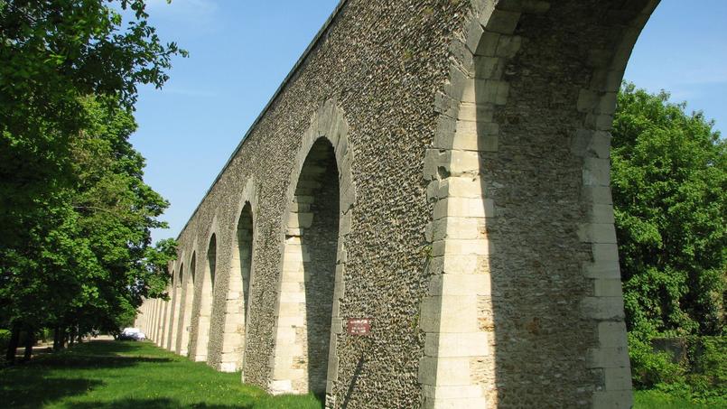 L’Aqueduc de Louveciennes, dans les Yvelines.