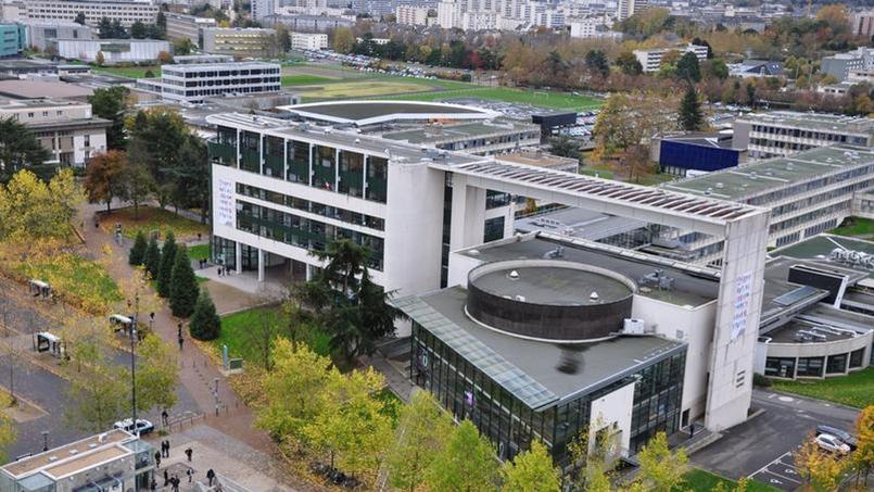 À l'université de Rennes 2, 2 000 étudiants mangent gratuitement en bloquant les caisses du Resto U - Le Figaro