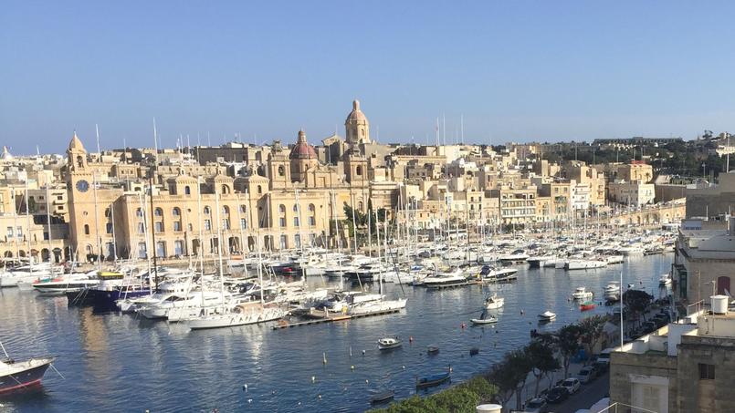 Lire article Malte: Eva est placée à l’isolement, comme des centaines d‘adolescents venus apprendre l’anglais