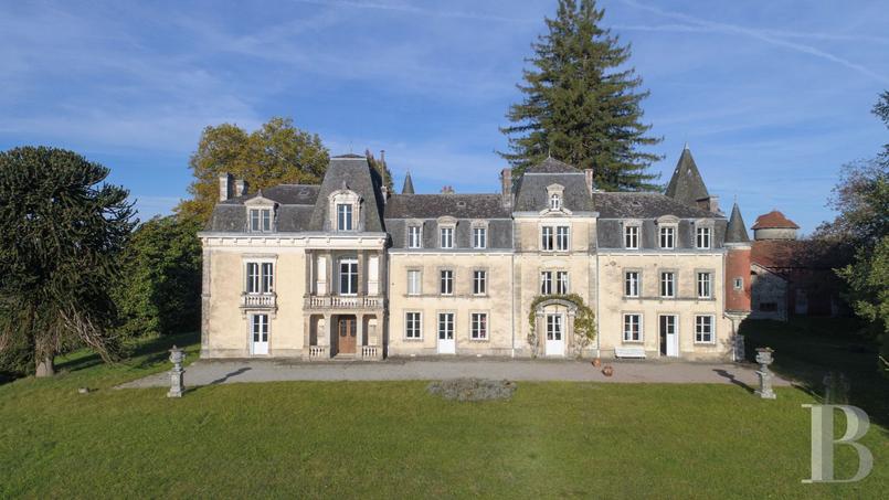 Même à 200.000 euros, ce château en kit ne trouve pas preneur - Figaro  Immobilier
