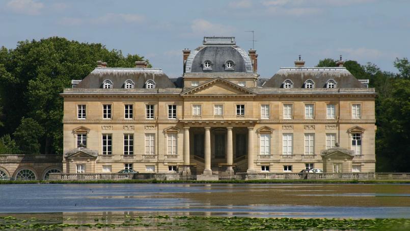 Le milliardaire tchèque Daniel Kretinsky achète un château dans l'Essonne