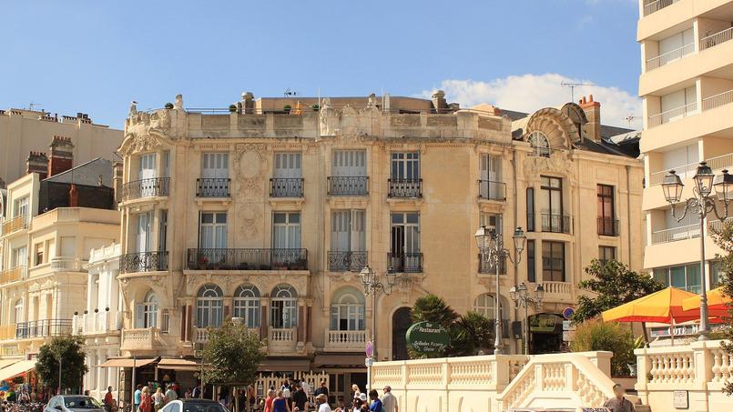 Cette villa des Sables d'Olonne devrait finalement faire disparaître sa verrue