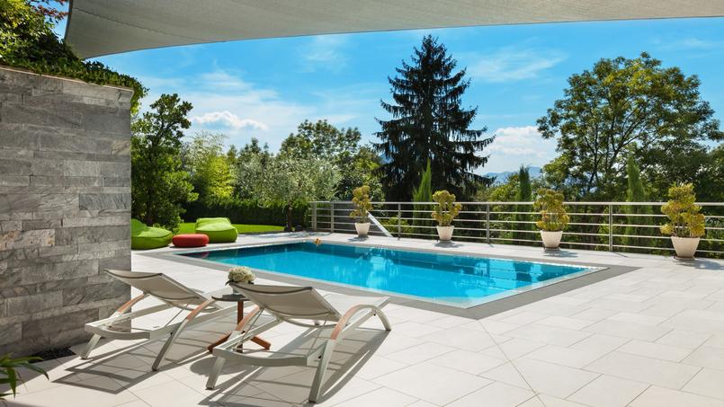 Les piscines en cours de construction ne seraient toutefois pas concernées par la nouvelle mesure.