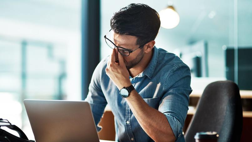 La hausse des taux de crédit couplée à la baisse insuffisante des prix, oblige les ménages à dépenser plus d’argent personnel pour acquérir un logement ou à attendre.