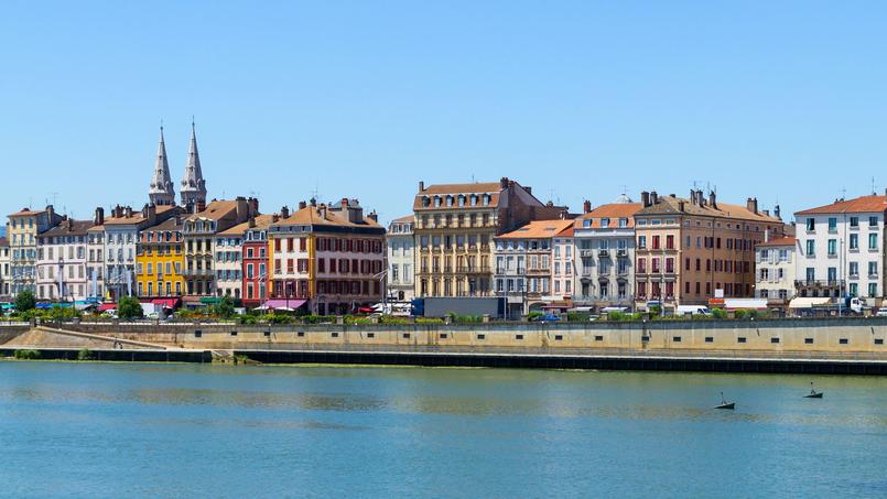 C’est en Saône-et-Loire (ici, Mâcon (71) que les droits de mutation ont le plus fondu en 1 an.