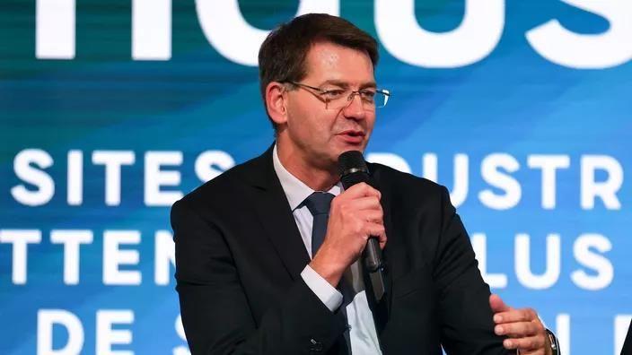 Depuis l’arrivée au pouvoir d’Emmanuel Macron en 2017, le portefeuille du Logement a changé de titulaire et de périmètre à chaque remaniement, quand il n’a pas tout simplement disparu.