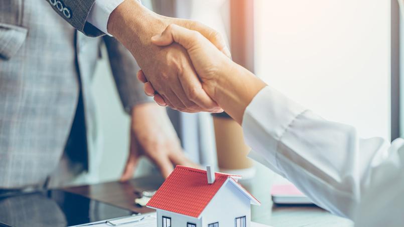 Pensez à bien lire le mandat que vous allez signer avec un courtier pour ne pas avoir de mauvaises surprises en matière de frais.