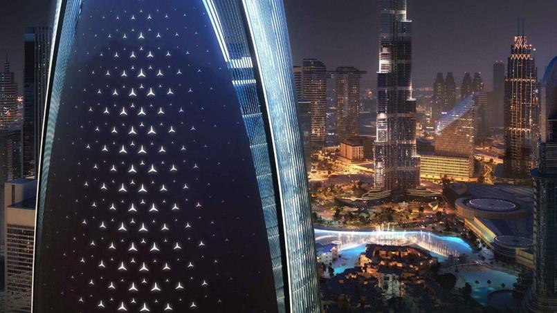 Le logo de la marque en étoile à trois branches sera visible de toutes parts.