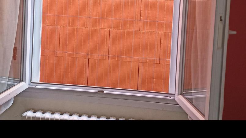 Vue depuis la fenêtre du salon d’Arnaud.