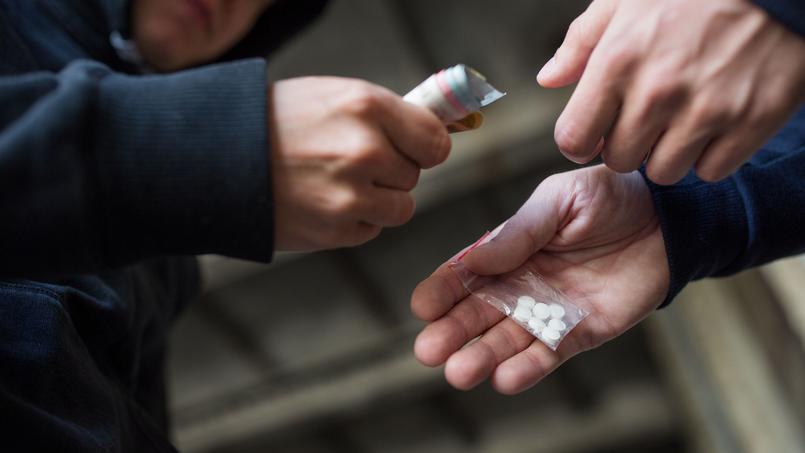 Une personne condamnée pour trafic de stupéfiants obtiendra un malus de -25 points.