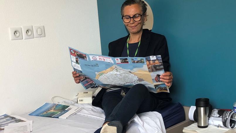 Les saisonniers vivent dans un internat comme des lycéens à Saint-Malo.