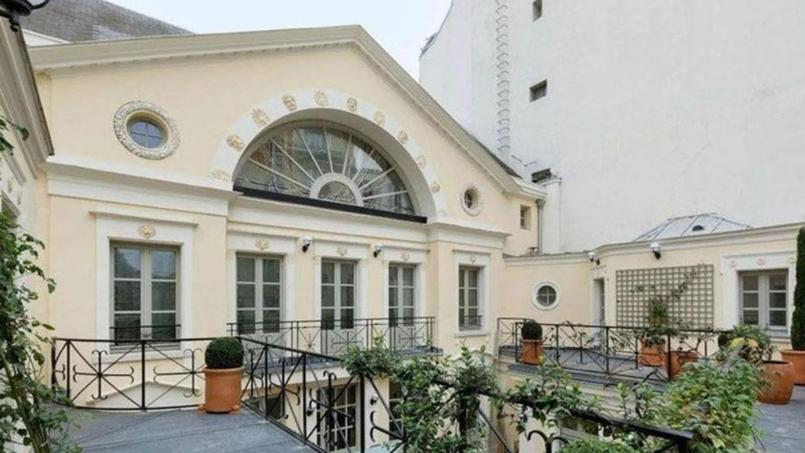 Vue intérieure de l’hôtel Chambon, propriété de Gérard Depardieu.