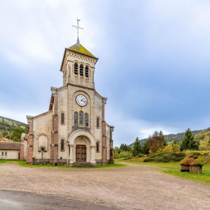 Cette ancienne chapelle dont les cloches continuent de sonner est à vendre