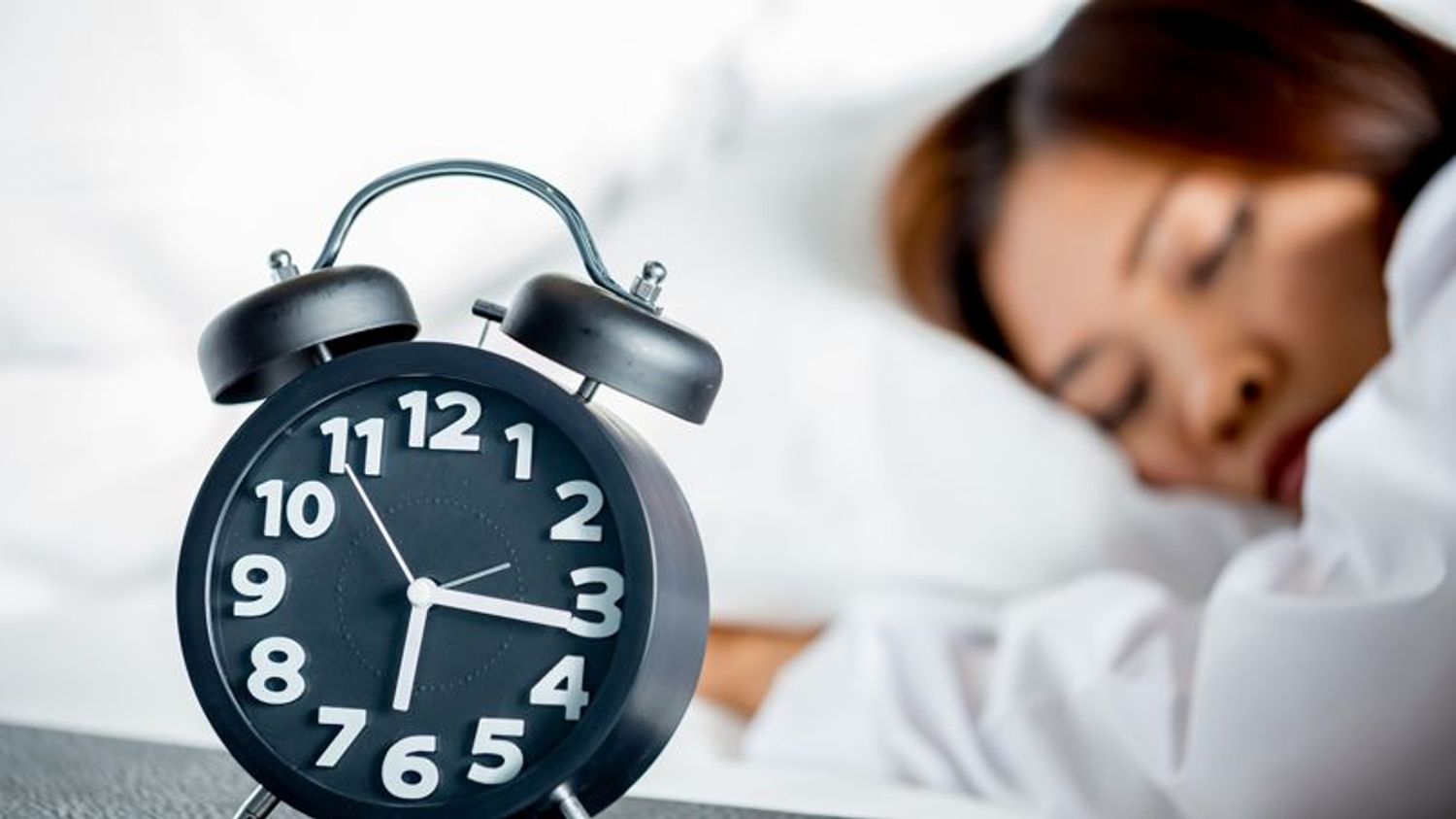 Combien d'heures de sommeil par nuit pour un adulte ?