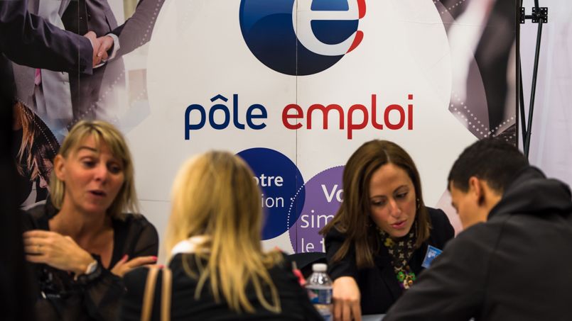 Lire article Six jeunes sur dix envisagent de «quitter la France pour un emploi»