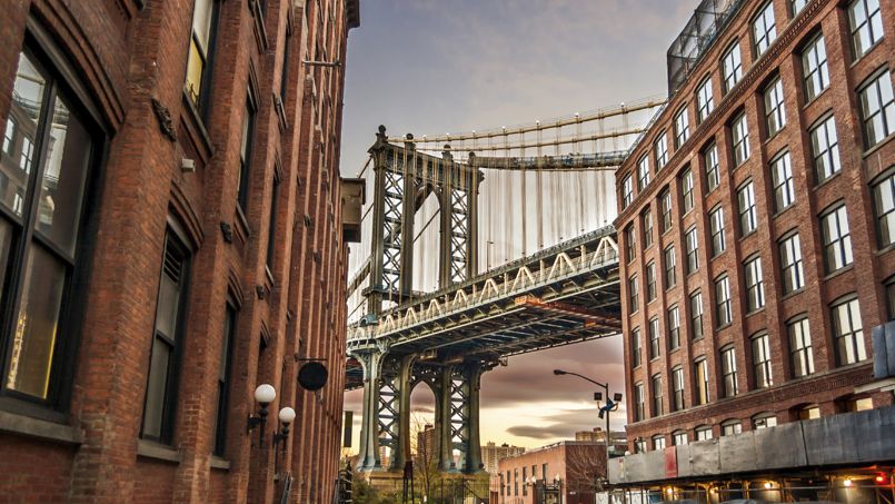 Les bureaux de campagne seront situés non loin du célèbre pont de Brooklyn. Crédit A. Pego/iStock