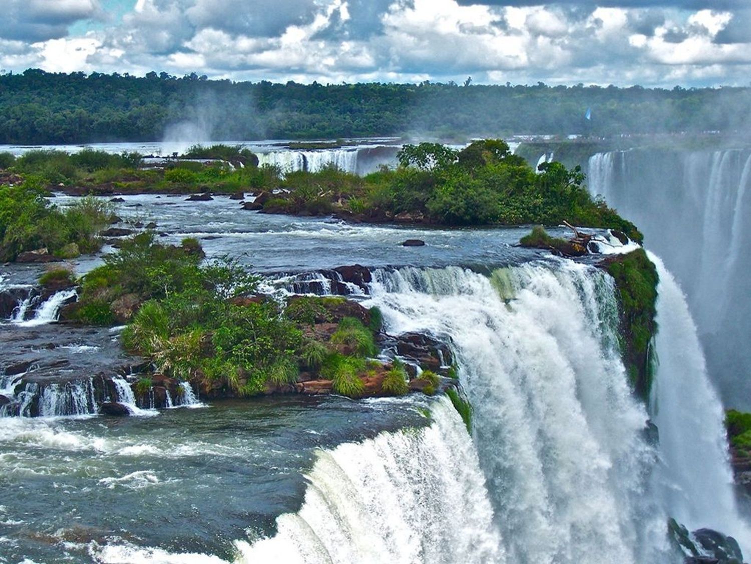 5 Sites Ou Voir Les Plus Belles Chutes D Eau