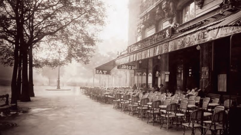 La brasserie du Dôme, sur le boulevard du Montparnasse en 1925. Crédit: © adoc-photos (DR).