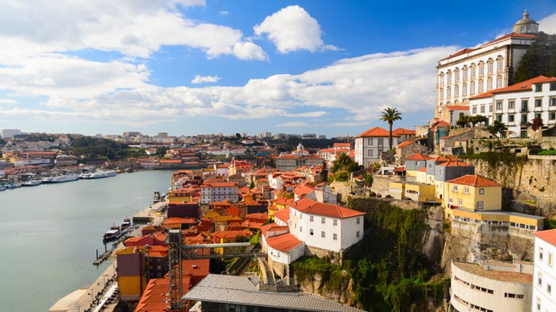 Porto, Portugal. Crédit photo: Sergey Peterman