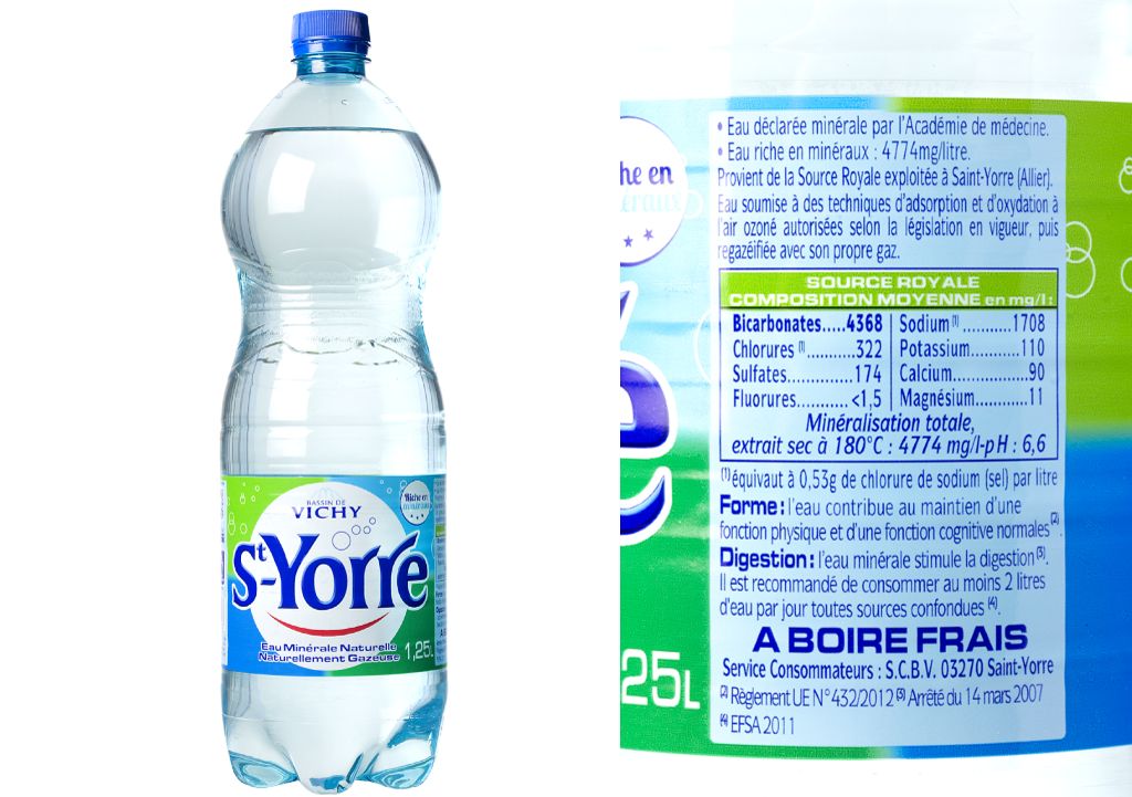 Derrière l'étiquette : une bouteille d'eau