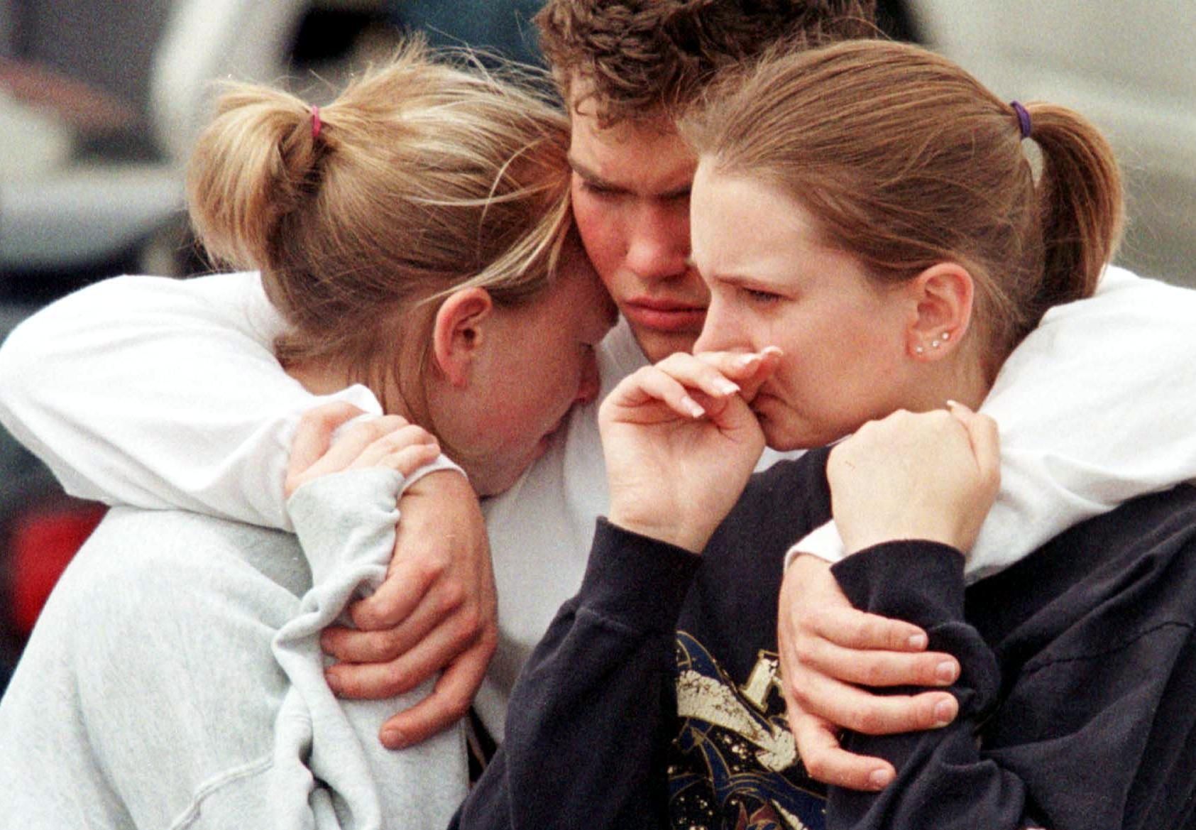 Vingt Ans Apres Les Adolescents Tueurs De Columbine Hantent Toujours Les Etats Unis