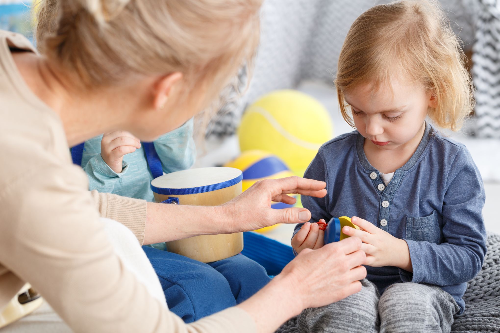 Avec Pajemploi Les Parents N Ont Plus A Avancer Le Complement De Garde D Enfants