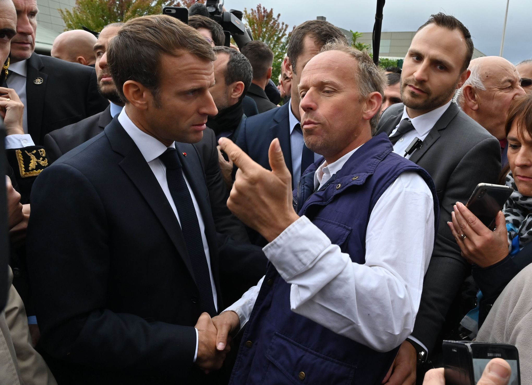 Au Salon De Lélevage Macron Comprend La Colère Agricole