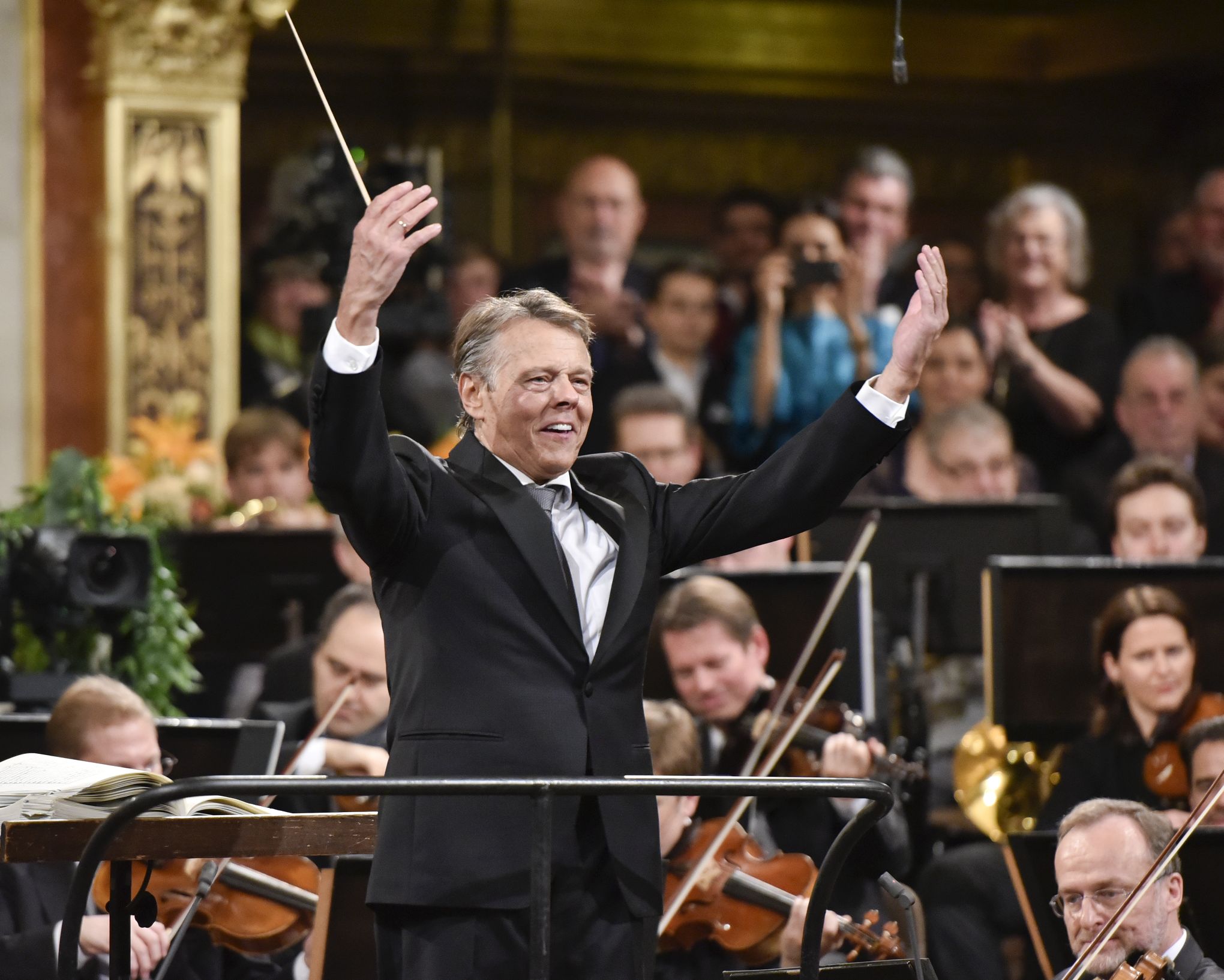 4 Images 1 Mot Chef D Orchestre Le grand chef d'orchestre Mariss Jansons est mort