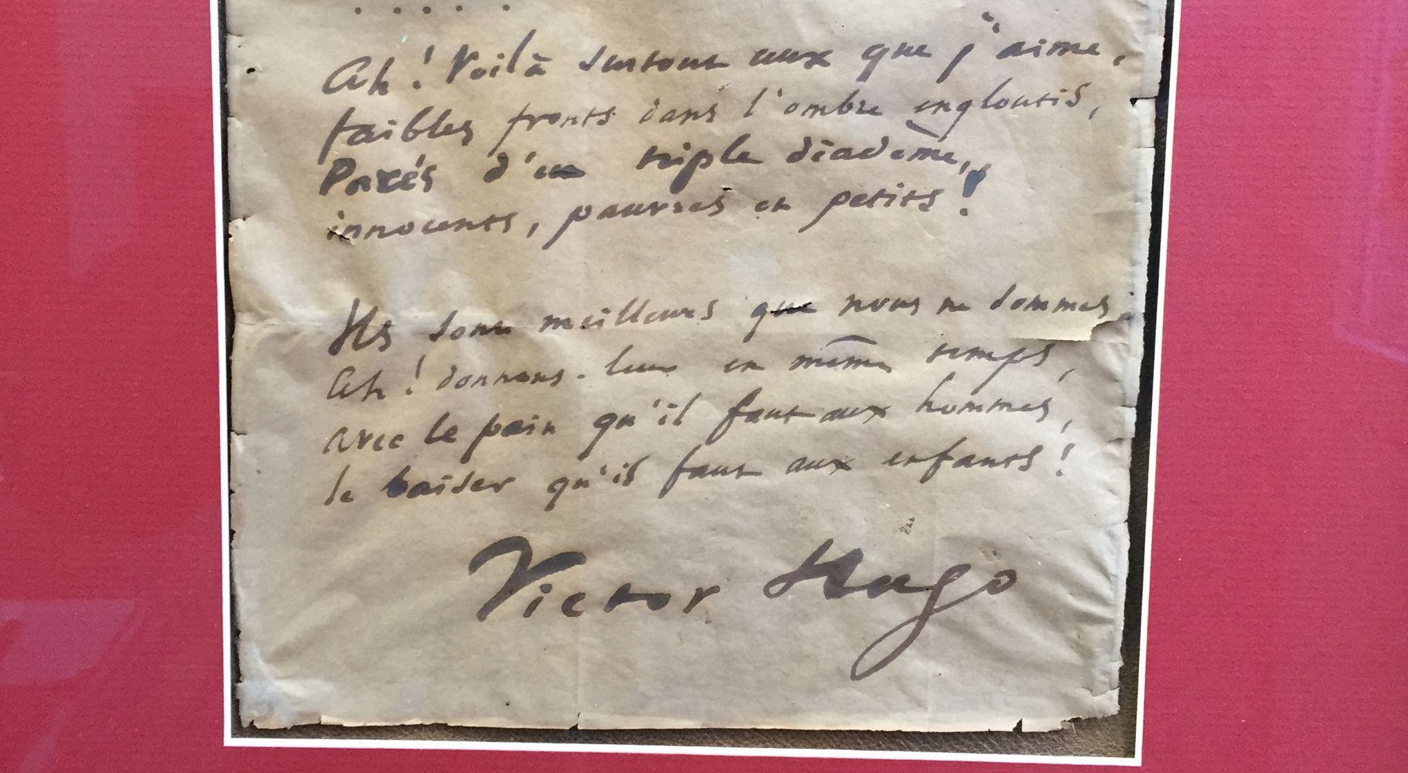 Картинки по запросу Un poème manuscrit de Victor Hugo refait surface au collège Victor-Hugo de Besançon