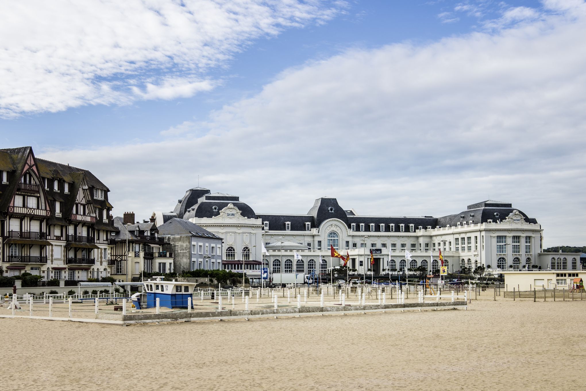 Casino De Trouville Sur Mer + Diner Spectacle