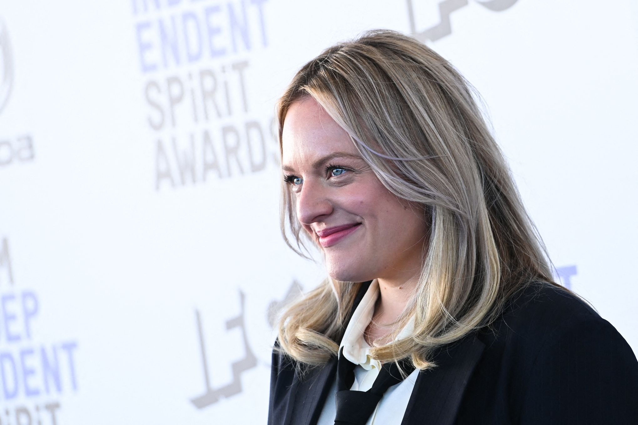 Elisabeth Moss: «Douter de sa santé mentale est un sentiment assez commun  chez les femmes»