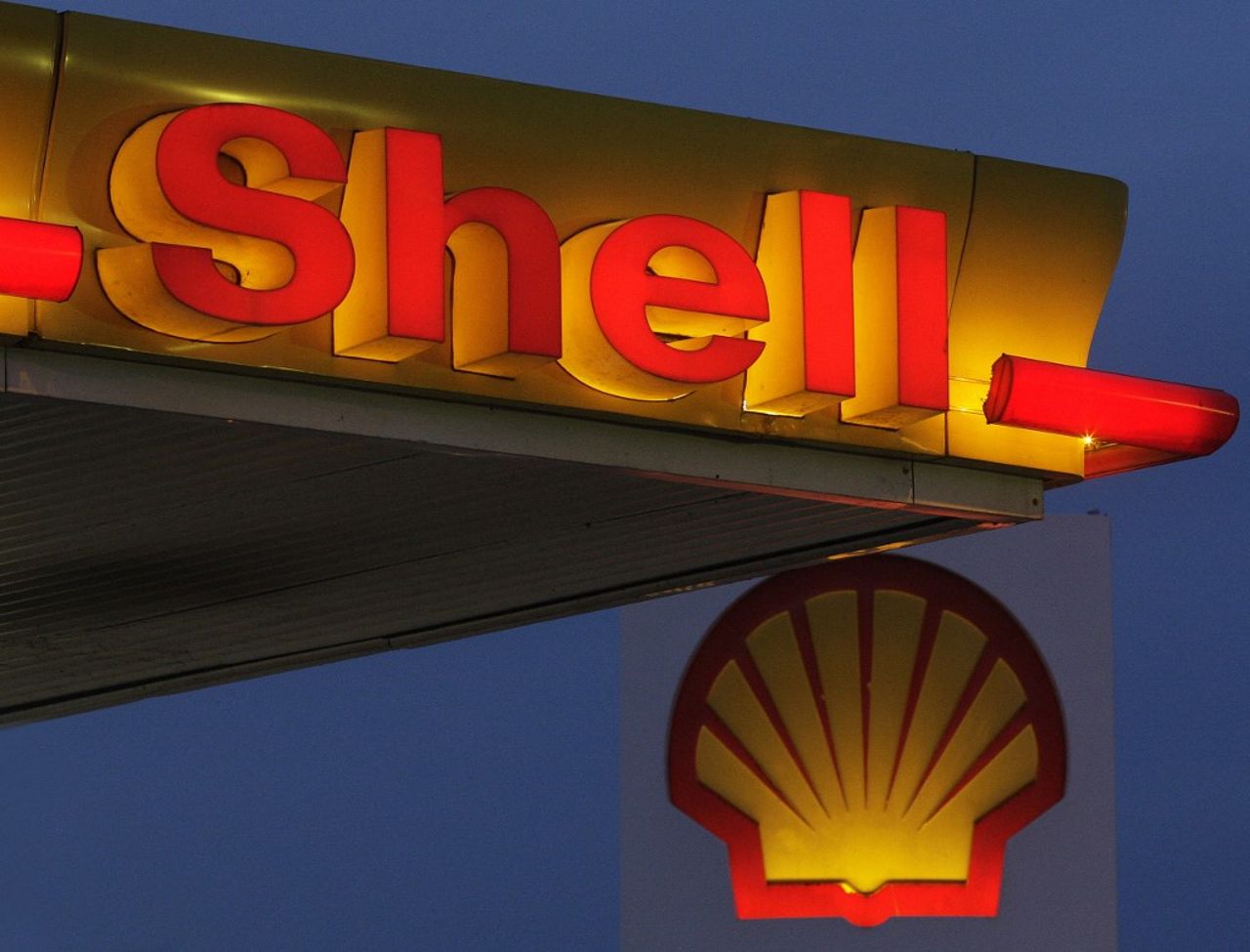 Shell Enterine Son Transfert De La Haye A Londres