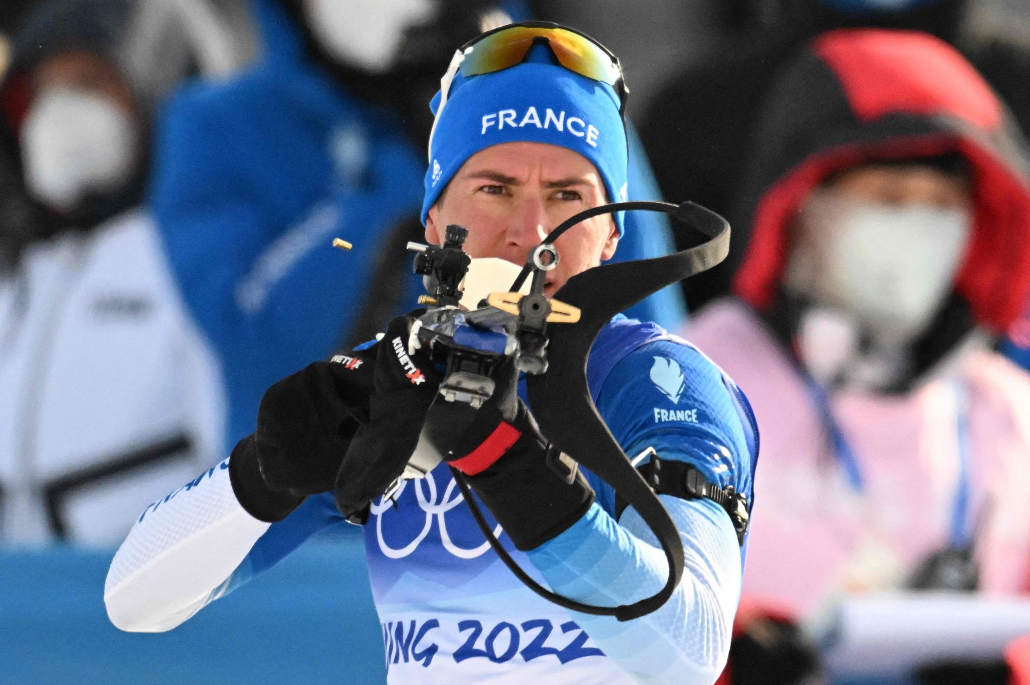 JO d'hiver 2022 : Quentin Fillon Maillet, une deuxième médaille d'or et des  records - Le Parisien