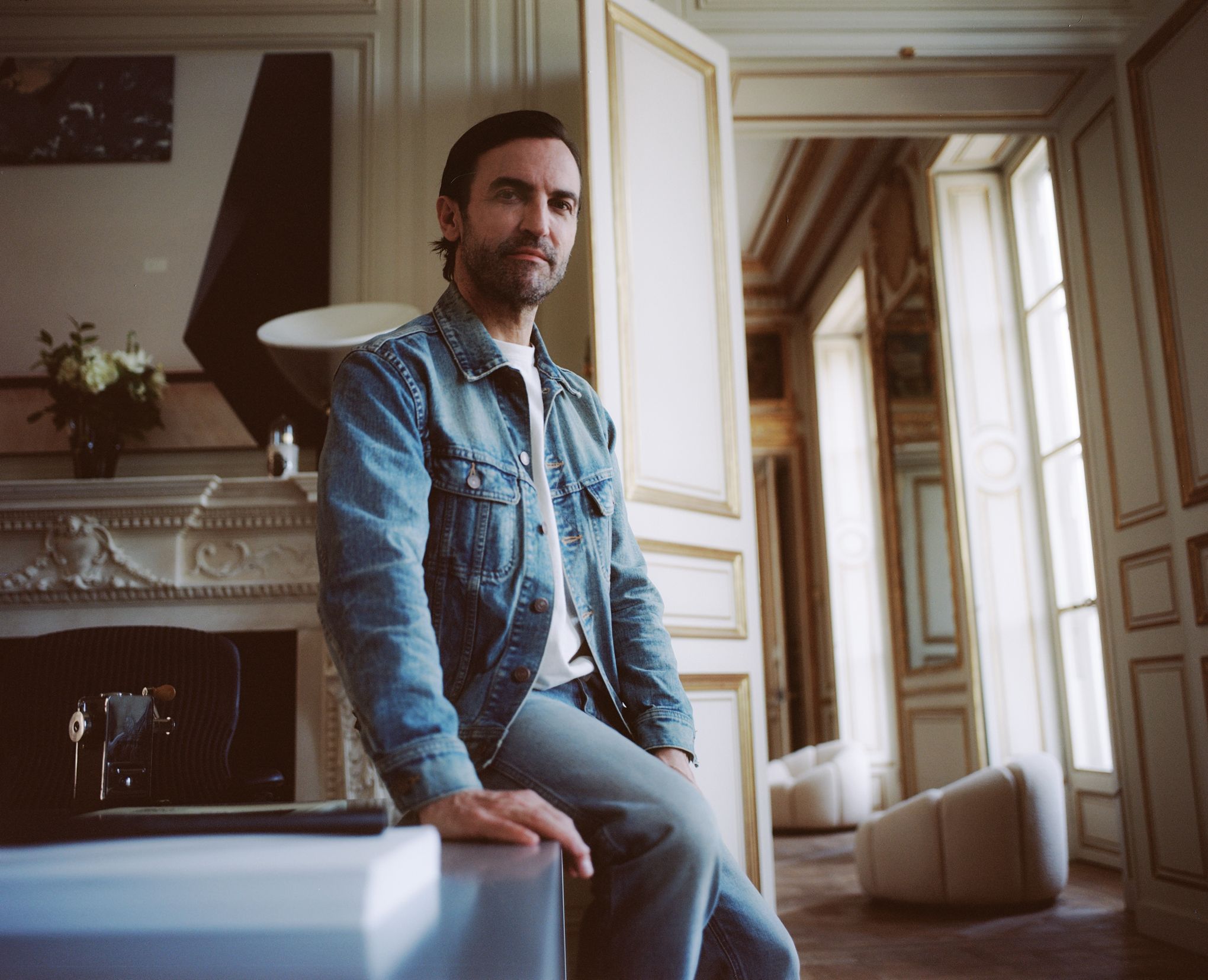 Qui est Nicolas Ghesquière, directeur artistique des collections