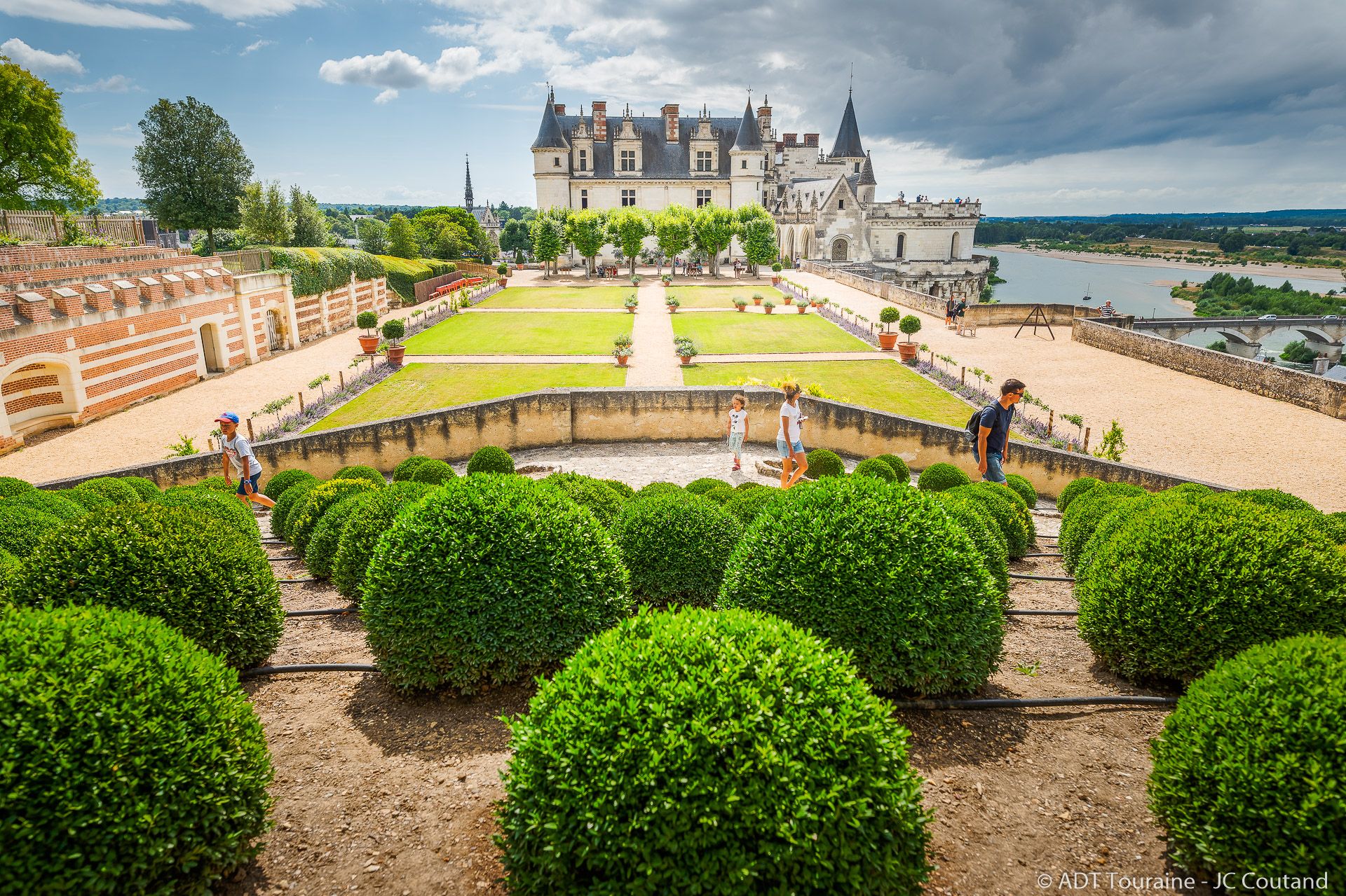 Au fil de la Loire, de parcours de golf en vignobles
